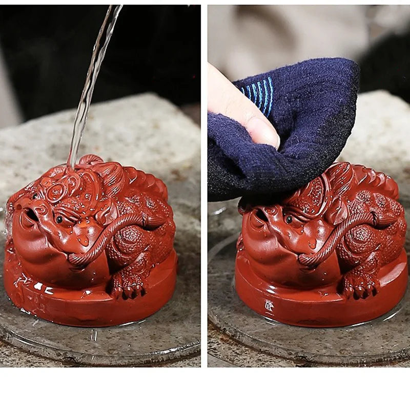 Miniature statue of the  mascot Golden Cicada ，Recruiting wealth, warding off evil spirits,Tea set decoration Home Decoration