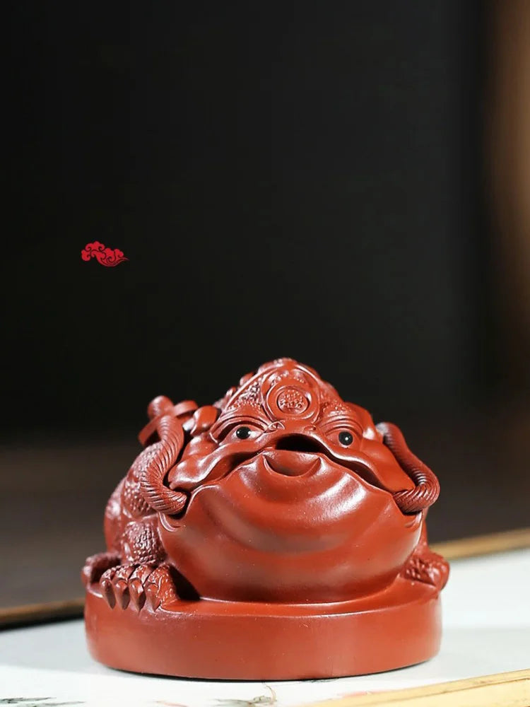 Miniature statue of the  mascot Golden Cicada ，Recruiting wealth, warding off evil spirits,Tea set decoration Home Decoration