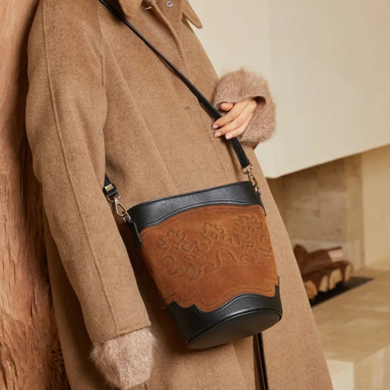 Minority Ligh Luxury High Quality Retro Bucket Bags Women 2024 New Fashion Underarm Shoulder Bag Large Capacity Commuter Bolsa