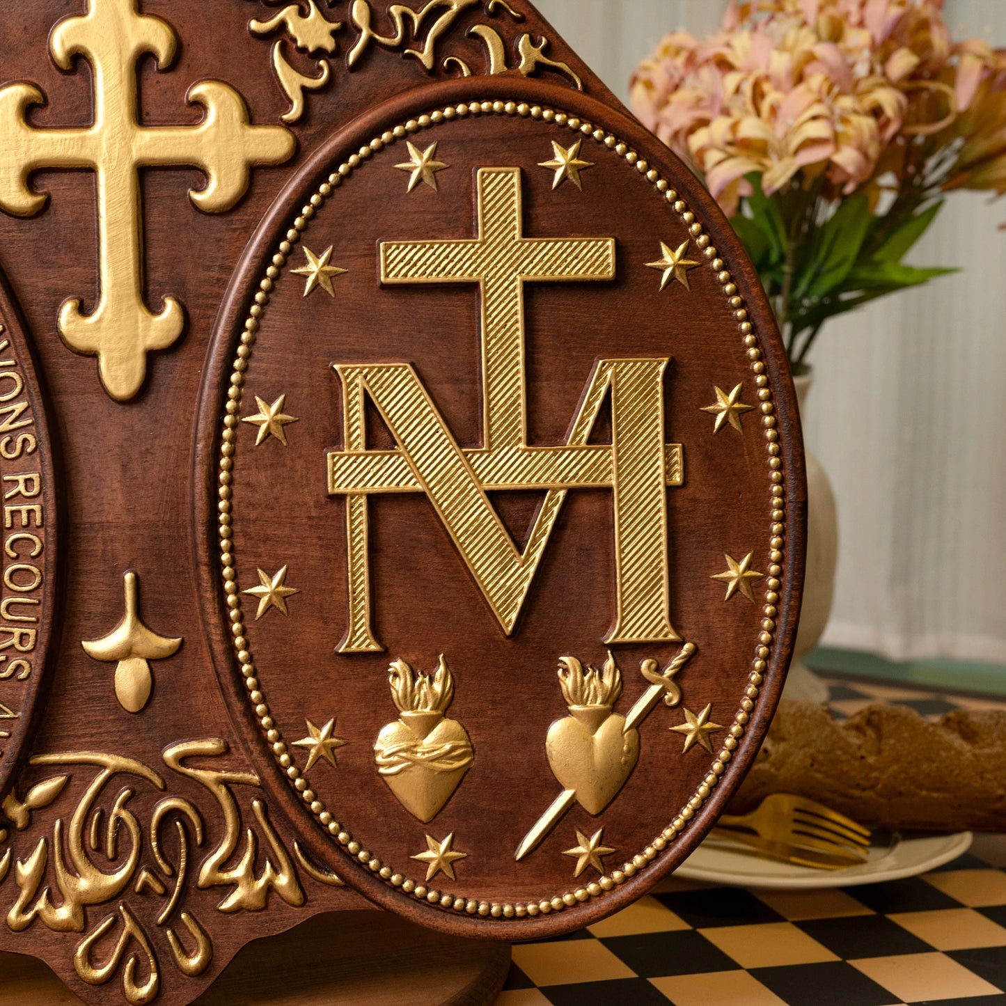 Miracle Medal Virgin Mary Statue Catholic Religious Object Home Wall Hanging Wooden Decoration Christian Plaque Religious Gift