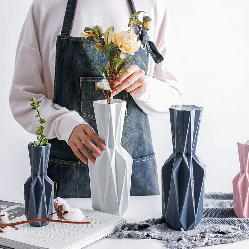 Modern Origami Vases Ceramic Tabletop Flowerpot Vase Home Decoration Vase Nordic Style Flower Vase Household Decor