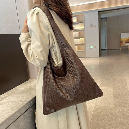 Modern and Practical Women's Pleated Shoulder Bag PU Tote for Various Occasions