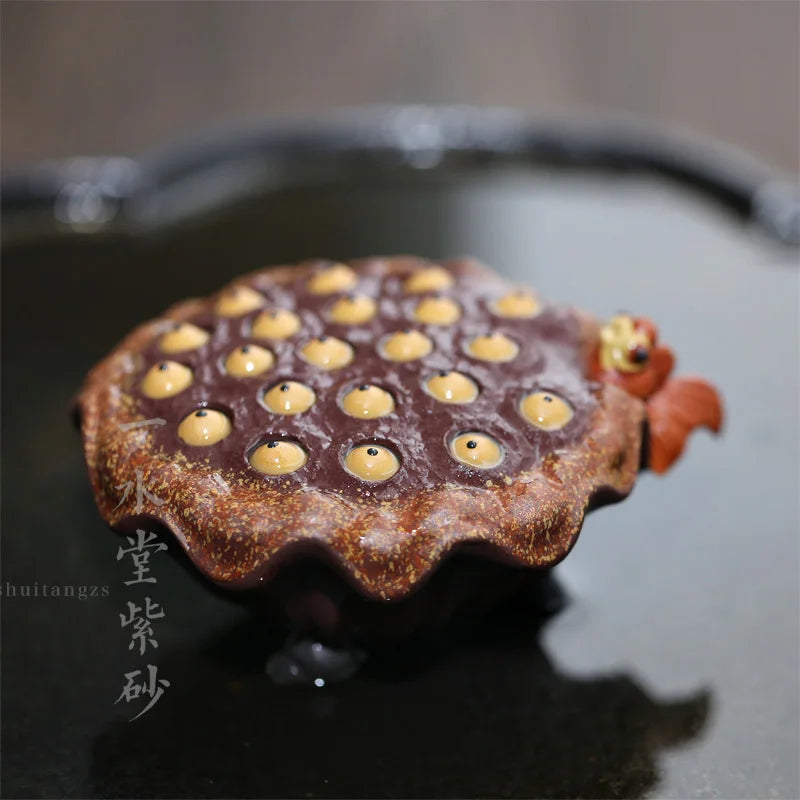 Monohydrate hall yixing purple sand tea pet manually purple clay sculpture luck violet arenaceous lotus