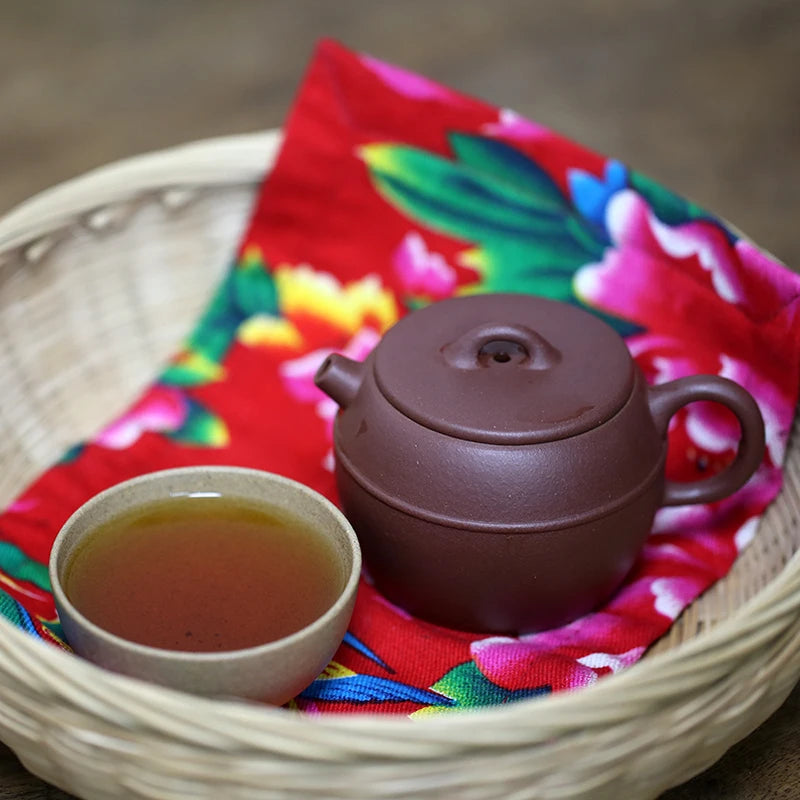 Monohydrate hall yixing recommended kung fu tea pot manual clear ship bottom tank bead pu 'er tea tea set 130 ml