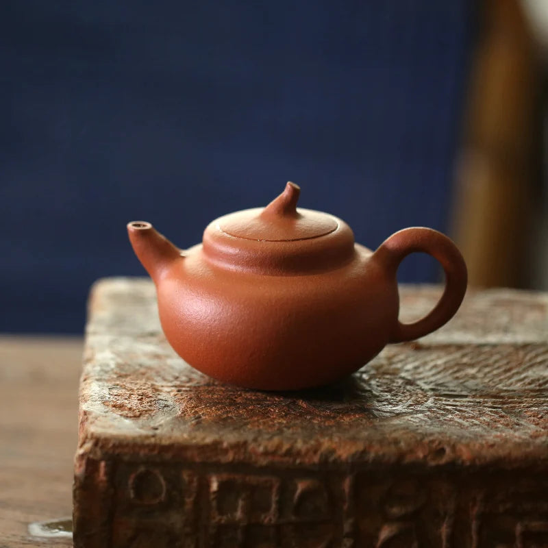 Monohydrate hall yixing recommended pure manual teapot home outfit kung fu slope mud gourd pot of 150 cc