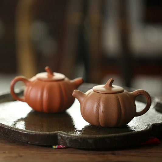 Monohydrate hall yixing recommended small teapot undressed ore pure manual and old mud pumpkin pot of 130 ml