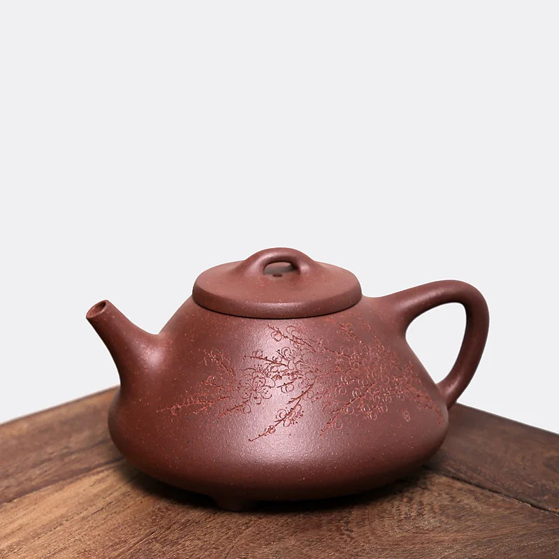 Monohydrate hall yixing recommended the teapot tea pure manual and old purple clay stone gourd ladle pot of 450 cc