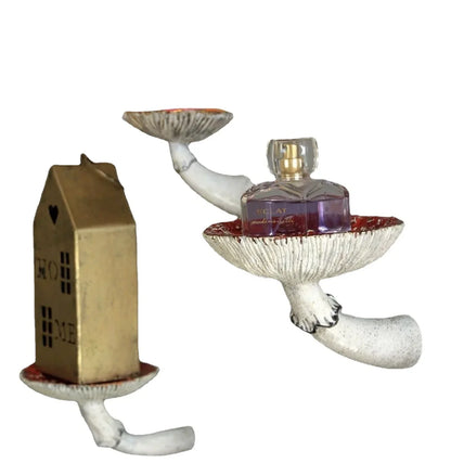 Mushroom Hanging Shelf Resin Wall Floating Shelf Amanita Mushroom Shape Home Decor Ornaments for Wall Hanging Shelves