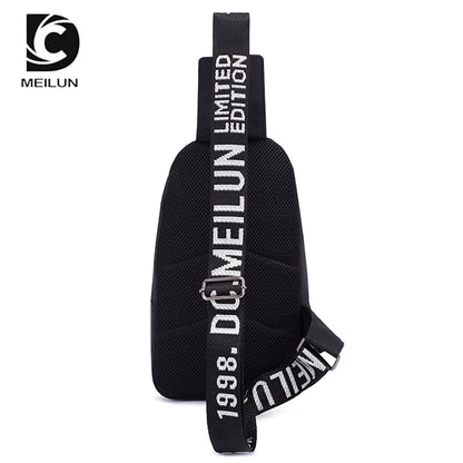 NEW USB Charged Shoulder Bag Waterproof Multifunction Light Reflective Men Chest Bag Fashion Travel Crossbody Bag Anti-Theft