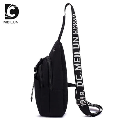 NEW USB Charged Shoulder Bag Waterproof Multifunction Light Reflective Men Chest Bag Fashion Travel Crossbody Bag Anti-Theft