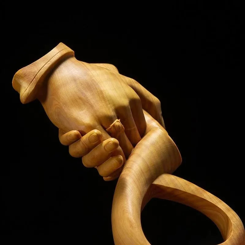 Natural Cypress Hand in Hand Love Statue Solid Wood Carving  High Quality Home Room Office Wedding Decoration Souvenirs 6.28 in