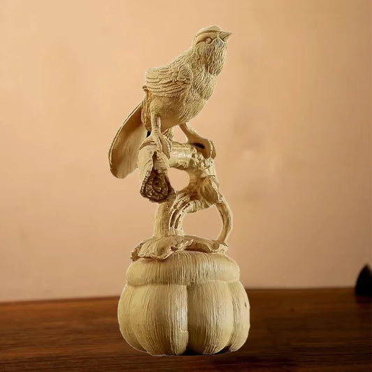 Natural Solid Wood Carving Magpie Bird Animal Statue  Log Color Hand-Carved Cute Home Room Office Decoration Statue