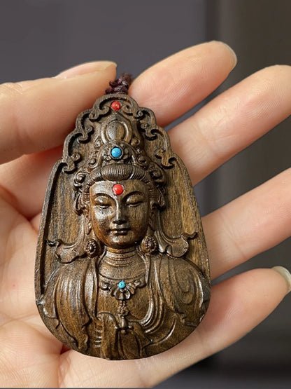 Natural fidelity wood wood carving Guanyin Bodhisattva Buddha brand male high-grade Guanyin necklace pendant pendant female