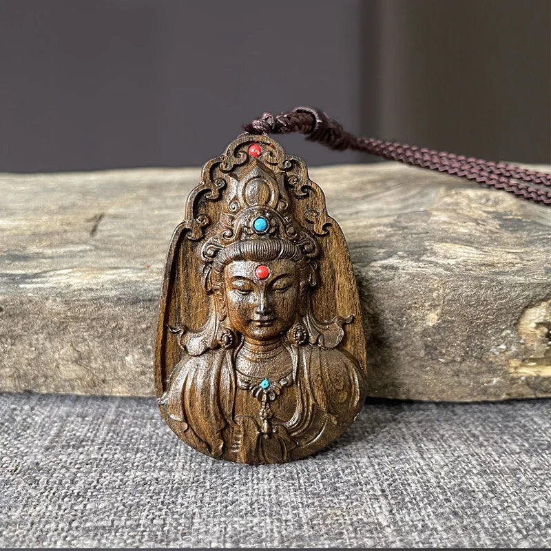 Natural fidelity wood wood carving Guanyin Bodhisattva Buddha brand male high-grade Guanyin necklace pendant pendant female