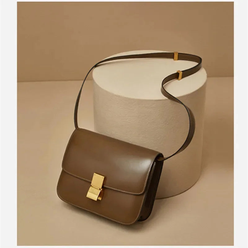 New 2024 Retro Tofu Small Square Messenger Women's Fashion Simple Shoulder Bag Large Capacity Handbag