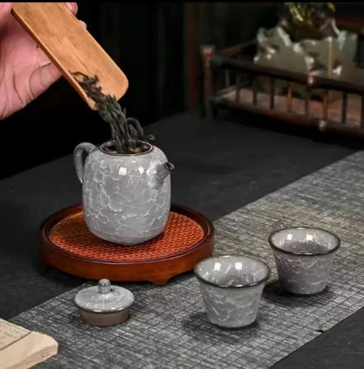 New Arrival Ceramic Black Ice Flower Tea Cup Cracked Ice Tea Bowl High-end Tea Cup with Split Bottom