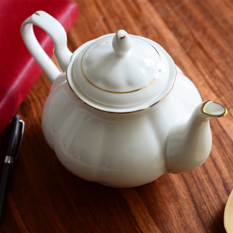New British Bone China Coffee Pot European Style Afternoon Tea Teaset Ceramic Teapot Coffee Pot Porcelain Flower Tea Pots