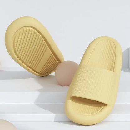 New Fashion Women Slippers Summer Flat Lightweight Shoes without Box