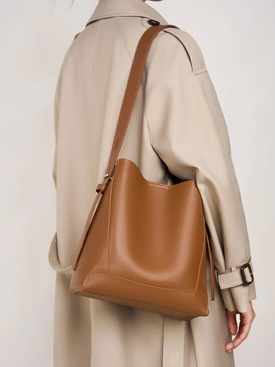 New Genuine Leather Women's Crossbody One Shoulder Large Capacity Bucket Bag