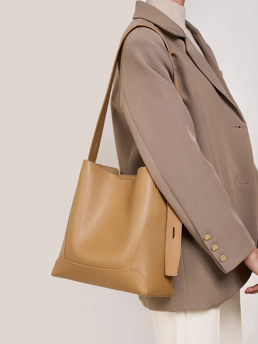 New Genuine Leather Women's Crossbody One Shoulder Large Capacity Bucket Bag