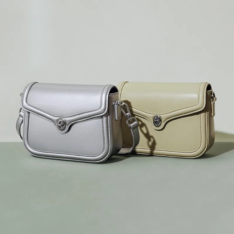 New Korean Chic Minority Designer Tofu Small Square Bag Fashion High Quality Latchsilver Shoulder Bags Elegant Commuter Bolsas