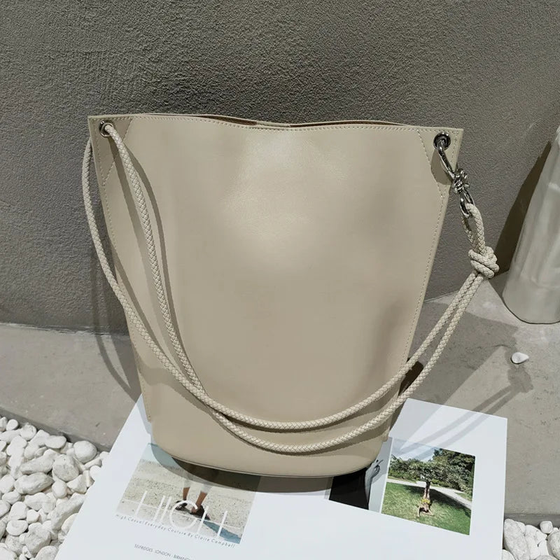 New Korean Large Capacity Bucket Bag Fashion Genuine Leather Shoulder Bags Solid Simple All-match Versatile Bolsos Mujer Female