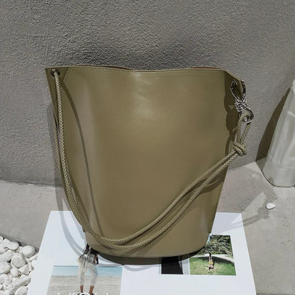 New Korean Large Capacity Bucket Bag Fashion Genuine Leather Shoulder Bags Solid Simple All-match Versatile Bolsos Mujer Female