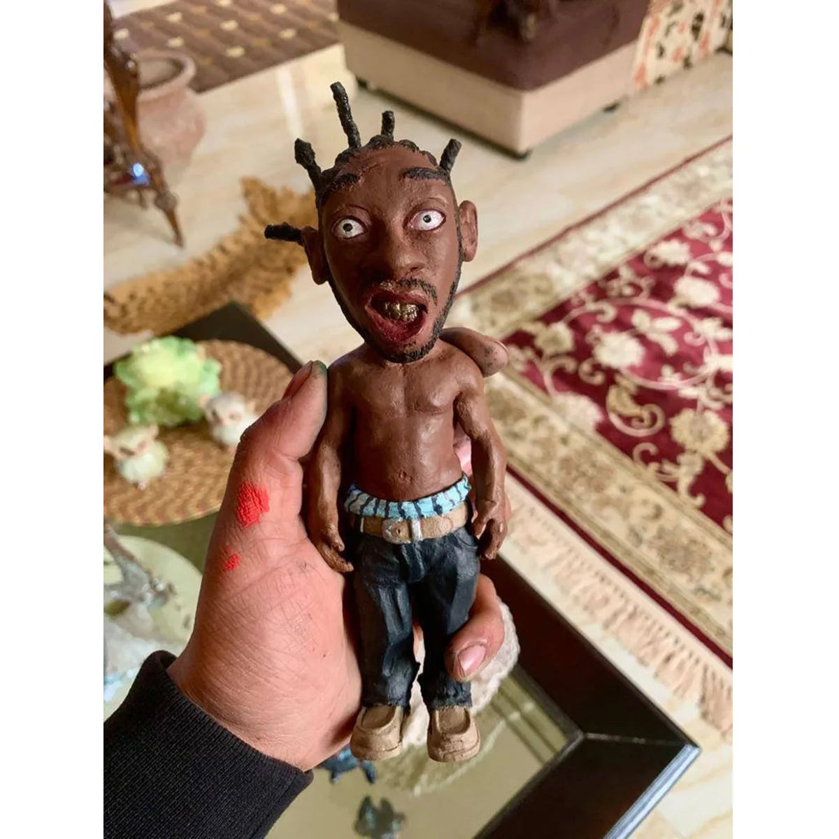 New Rapper Star Cool Hip Hop Guy Ornaments Creative Desktop Statue Home Living Room Office Decor Doll Rapper Figurine