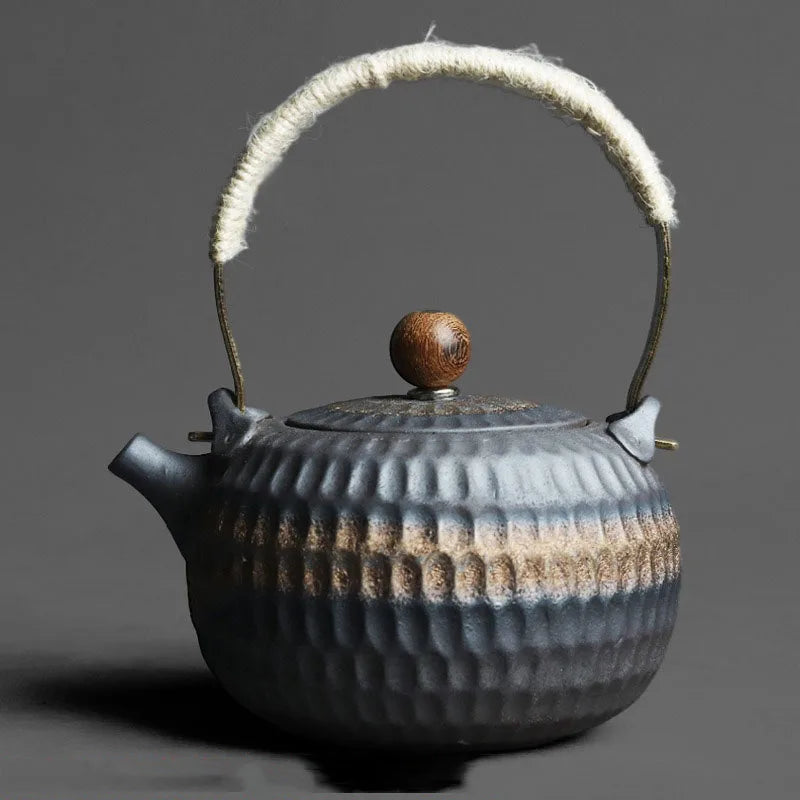 New Teapot with Infuser for Loose Tea Tea Pot Kung Fu Zisha Large Capacity Tea Pot with Filter Creative Handle Teapot Kettle Set