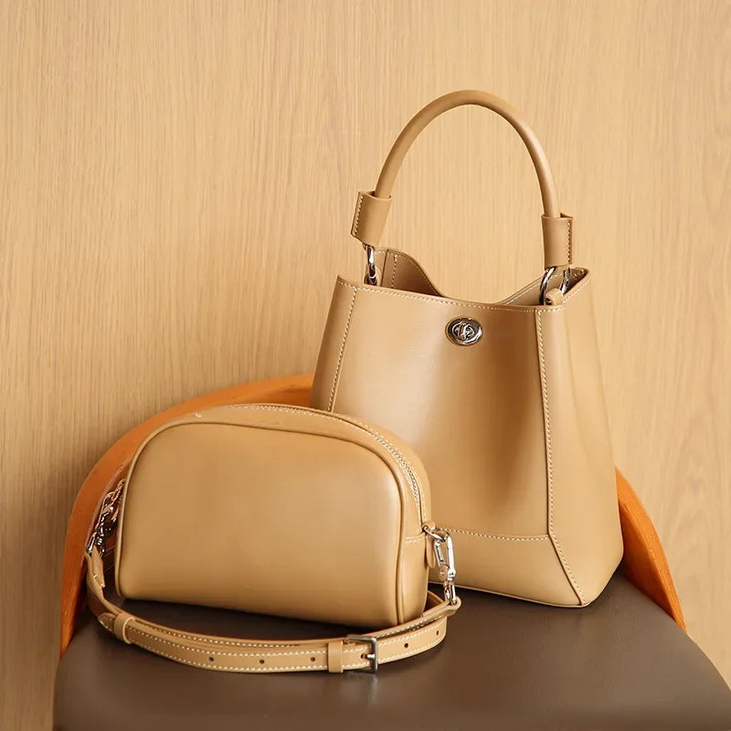 New Water Bucket Bag Handheld Genuine Leather One Shoulder Women's Bag Soft Leather Large Capacity Simple Fashion Crossbody Bag