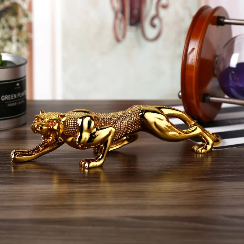 New golden leopard statue  Resin modern sculpture animal home decoration  26cm domineering leopard figurine car decoration