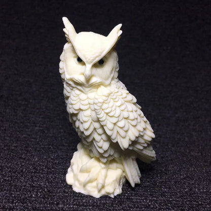 New owl carving statue ，Domineering animal desktop ornaments hand-carved，Lovely home office decoration gift
