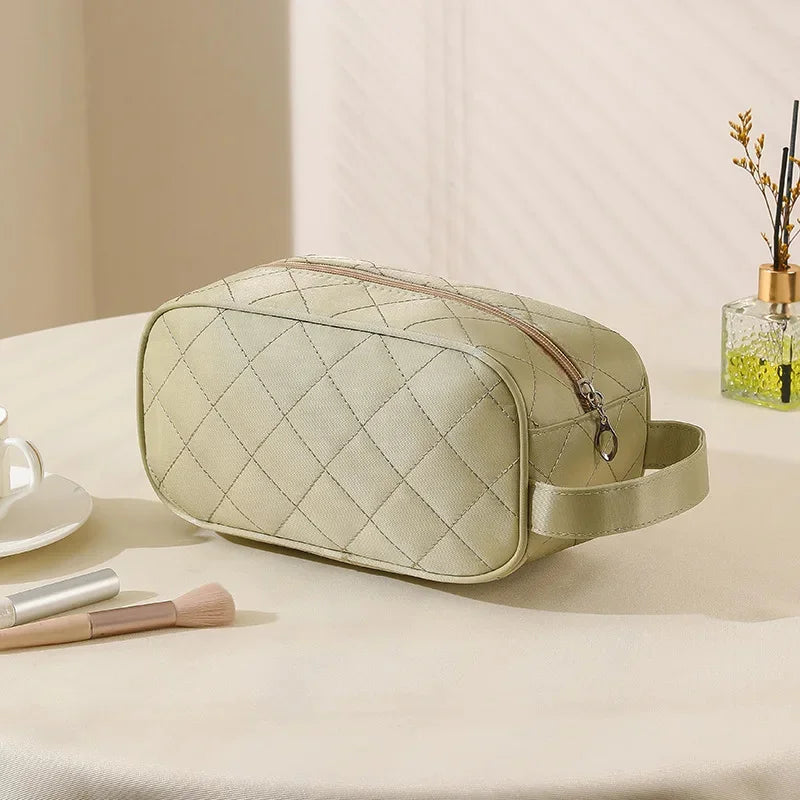 New women's portable makeup rhombic large-capacity waterproof storage travel nylon wash multifunctional cosmetic bag