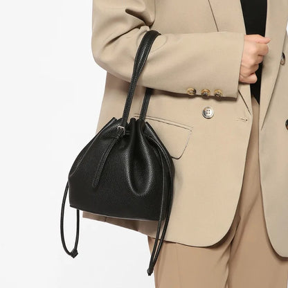 Niche Designer Drawstring Bucket Bag Simple All-match Large Capacity Folds Crossbody Purses Clutch Fashion Elegant Solid Bolsas