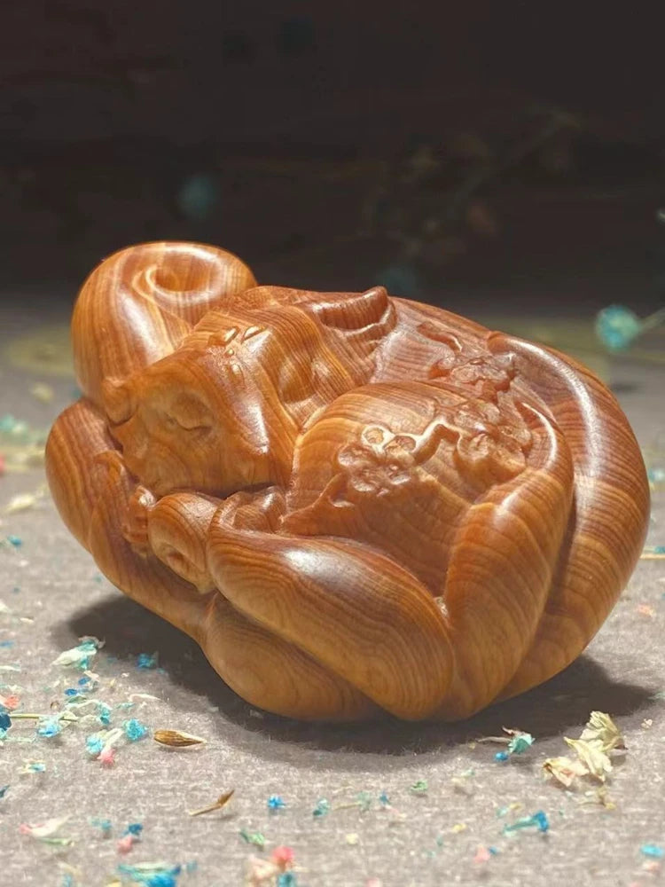 "Nine-tailed Fox Fairy" Taihang Cliff Cypress Aging Wood Red Oil High Oil High-density Hand Handle Piece Carved Wood Decoration