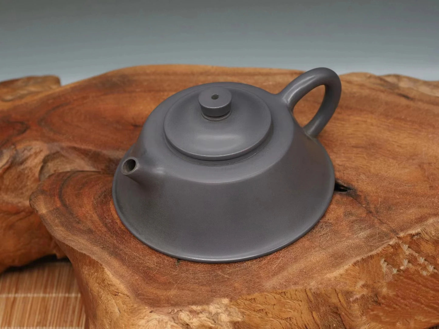 Nixing Handmade Teapot Master Tang Tianyuan Grey Kiln filter handmade nixing clay customized gifts authentic theiere