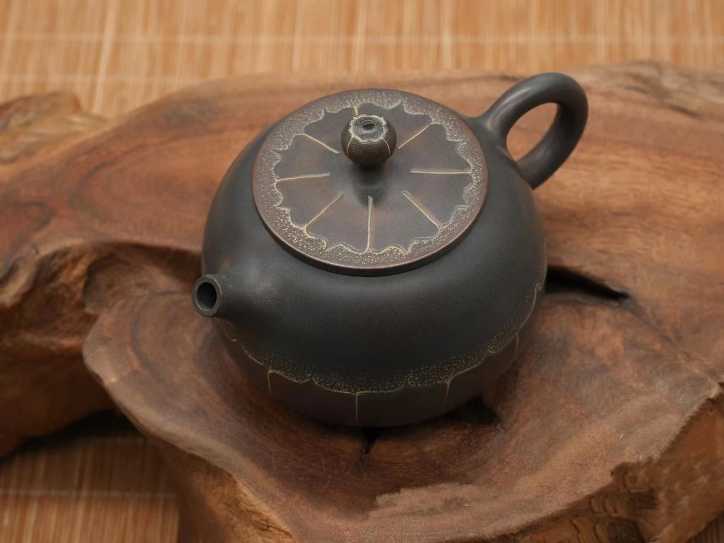 Nixing Master Handmade Teapot Landscape Carving filter handmade nixing clay customized gifts authentic theiere