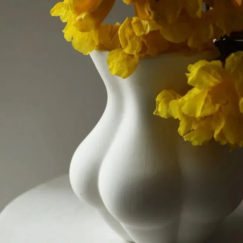 Nordic Style Ceramic Human Body Vase Statue Vase Ornaments Office Desktop Flower Arrangement Vase Home Decoration Accessories