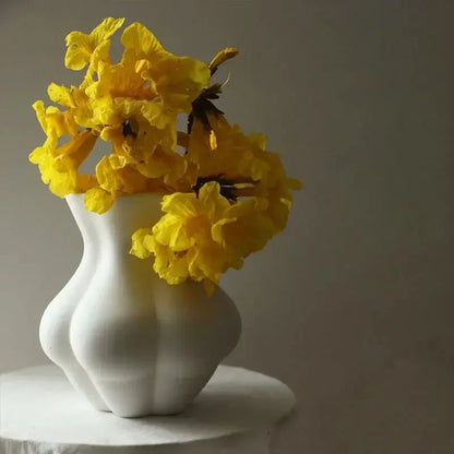 Nordic Style Ceramic Human Body Vase Statue Vase Ornaments Office Desktop Flower Arrangement Vase Home Decoration Accessories