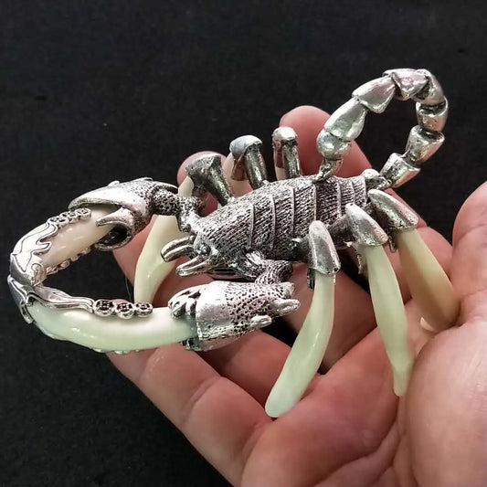Old Chinese Tibet silver Inlay Tooth Statue Decoration Scorpion Statue