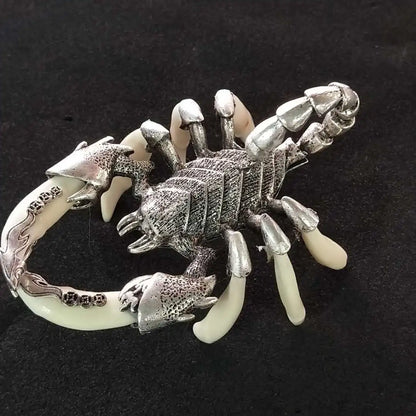 Old Chinese Tibet silver Inlay Tooth Statue Decoration Scorpion Statue
