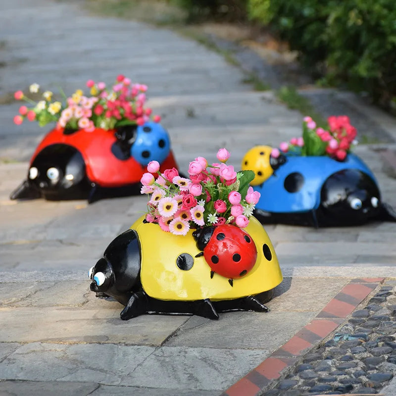 Outdoor balcony patio garden lawn resin seven-star ladybird flower pot decoration landscape sculpture