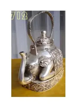 Outlet Pabrik Perak Dekorasi Tembaga Patung Figur Gajah Perak Berlapis Perunggu Buddha Tibet Poci Tinggi 13 Cm