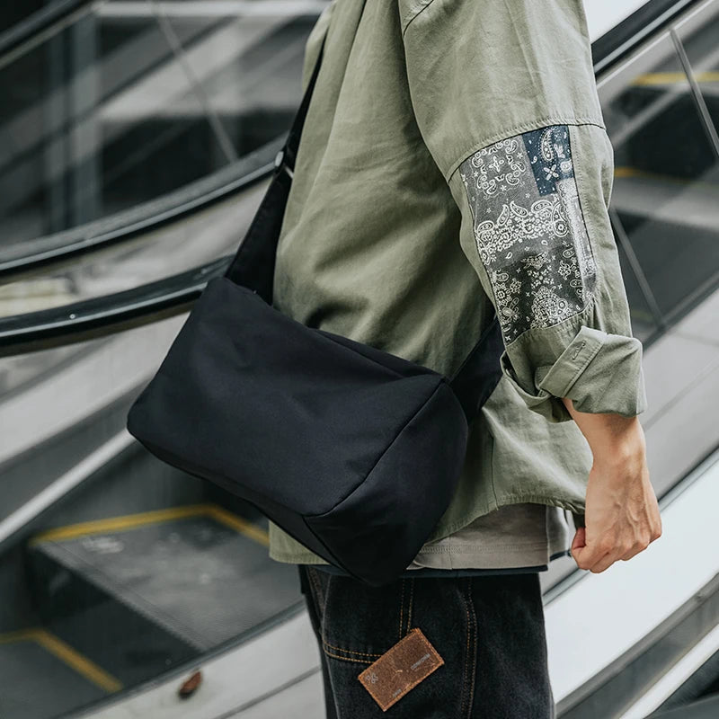 Oxford Waterproof Men Messenger Bags Simple Men's Crossbody Bag Commuting Mini Satchel Sport Unisex Lightweight Bag