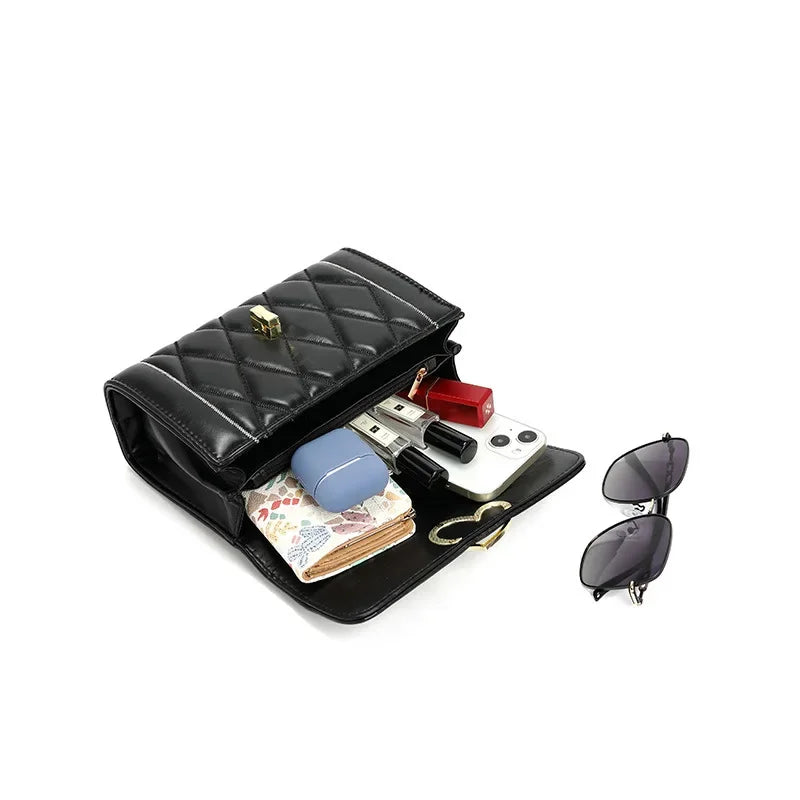 PU Material Small Fragrance Bag Women's Bag New Fashion Rhombus Metal Chain Love Buckle Single Shoulder Crossbody Bag
