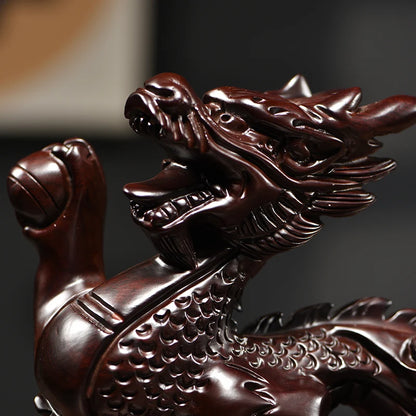 Pear wood carving dragon ornaments, Chinese zodiac dragon solid wood carving crafts, home, living room, office decoration