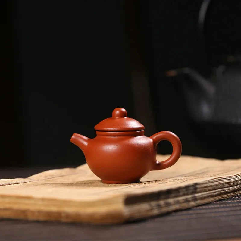 [Pocket] Mini Fingertip Pot Small Yixing Clay Teapot Yixing Play Pot Small Capacity Inverted Teapot Tea Ornaments Tea Table Deco