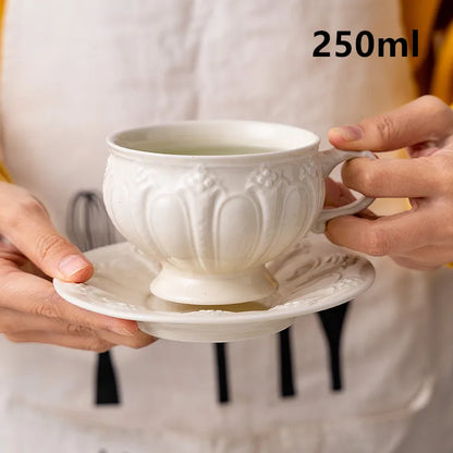 Porcelain Tea Cup and Saucer Set White Teapot English Afternoon Teacup High-Grade Coffee Pot Ceramic Coffee Cup Mug Party Cafe