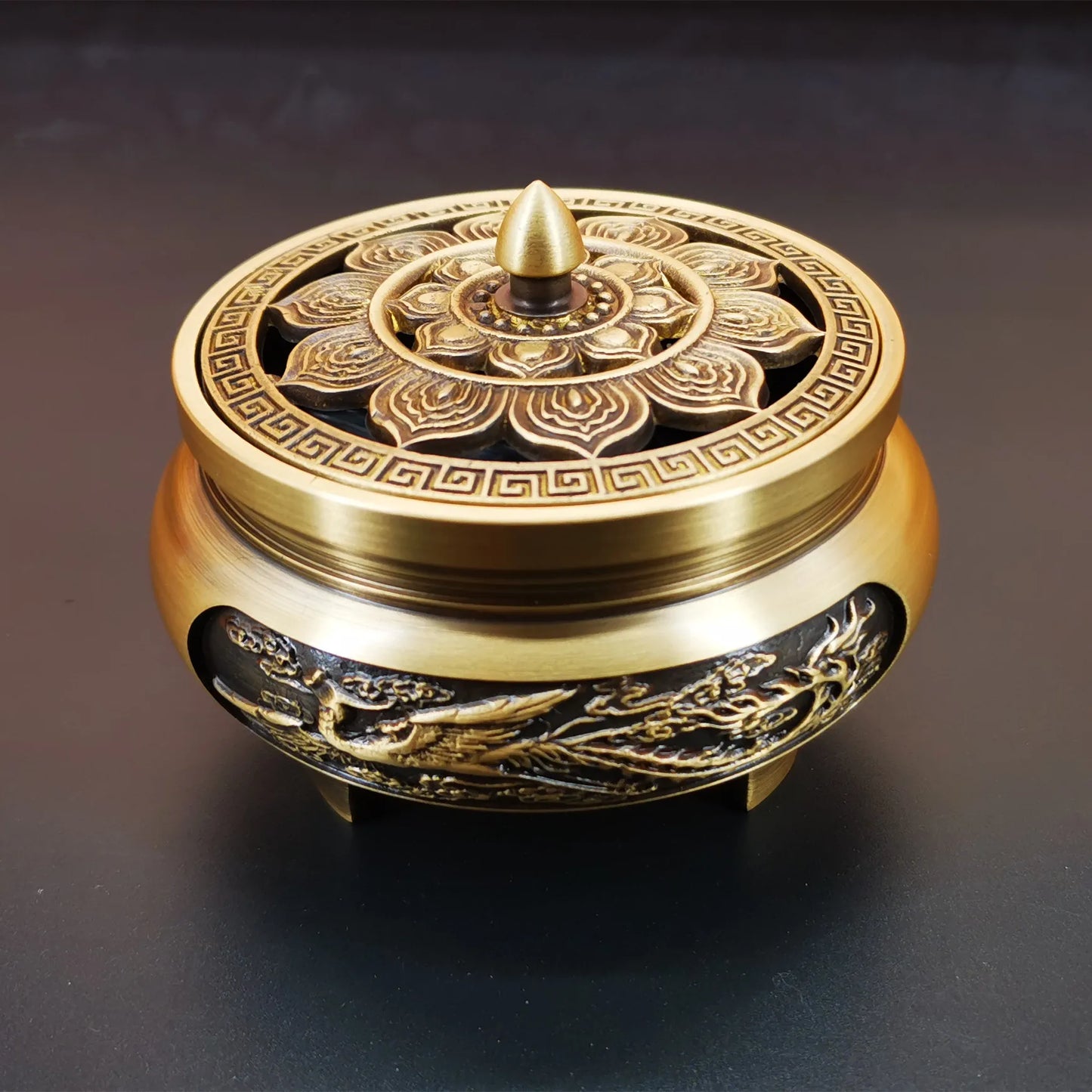 Pure copper Retro Three Legged Carving lncense Household Nostalgic Indoor Purification Sandalwood Aromatherapy Burner