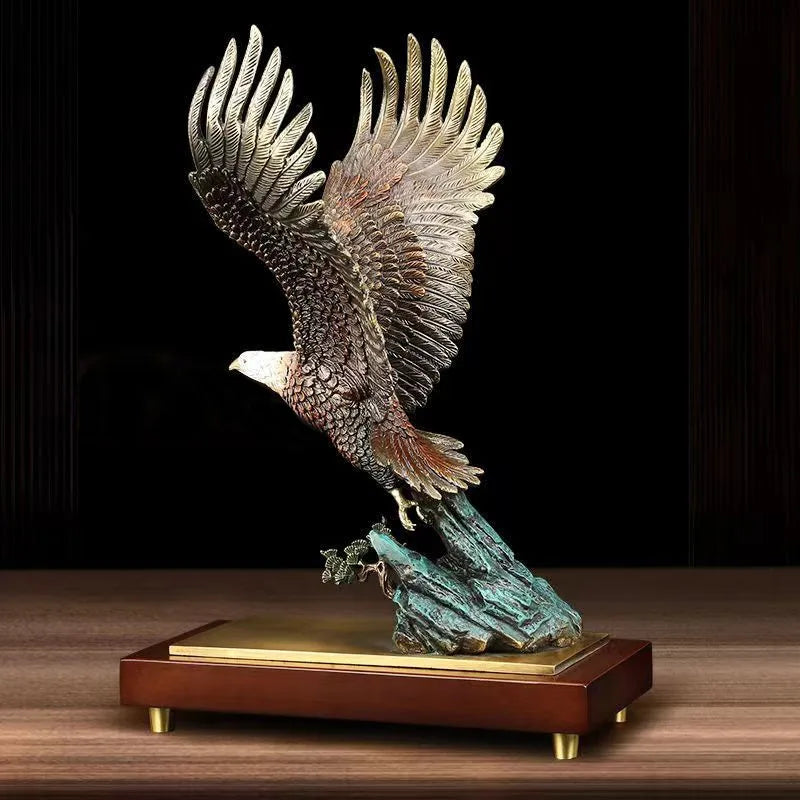 Pure copper eagle statue placed pieces of Feng Shui home decoration decoration hotel office homeHotel decoration decor